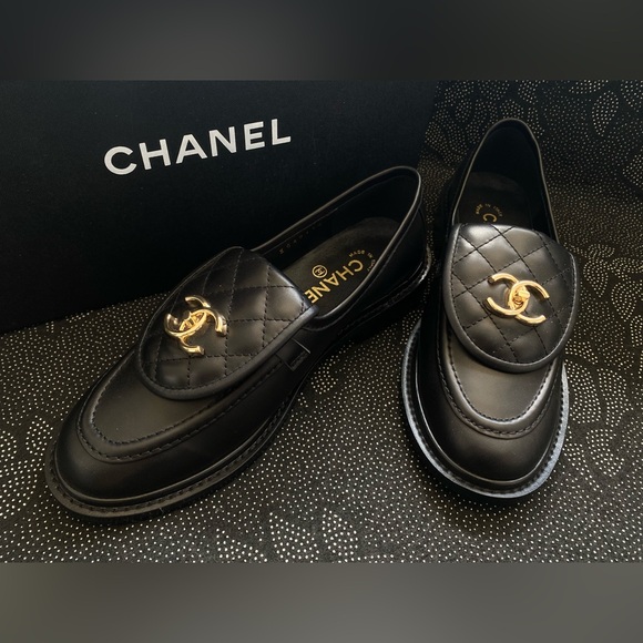 Shoes - Chanel Women's Black Loafers